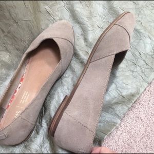 TOMS Jutti Flats in Taupe - women’s size 7.5